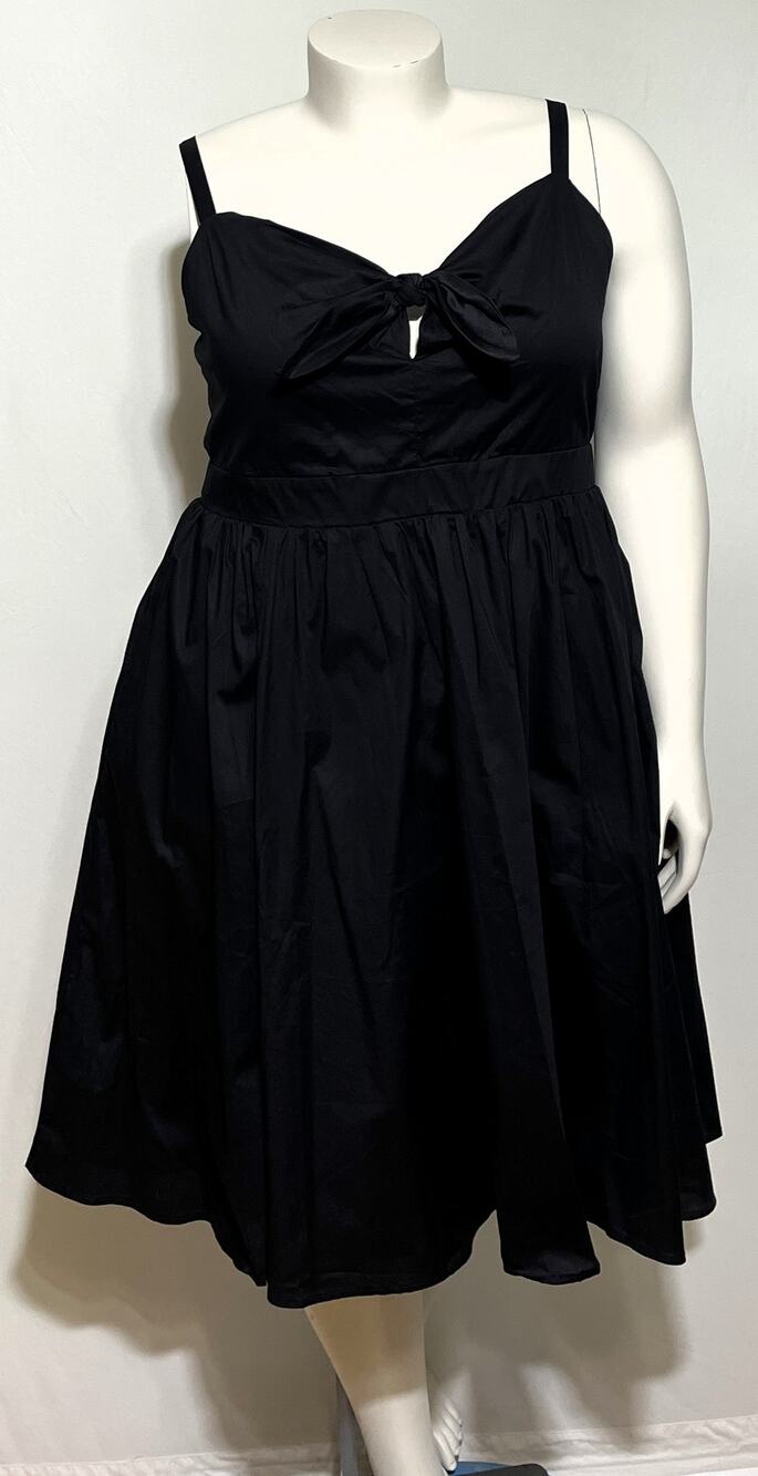 Torrid Dress 2 2X NWT Black Cotton Poplin Tie Sweetheart Cutout Pocket Skater